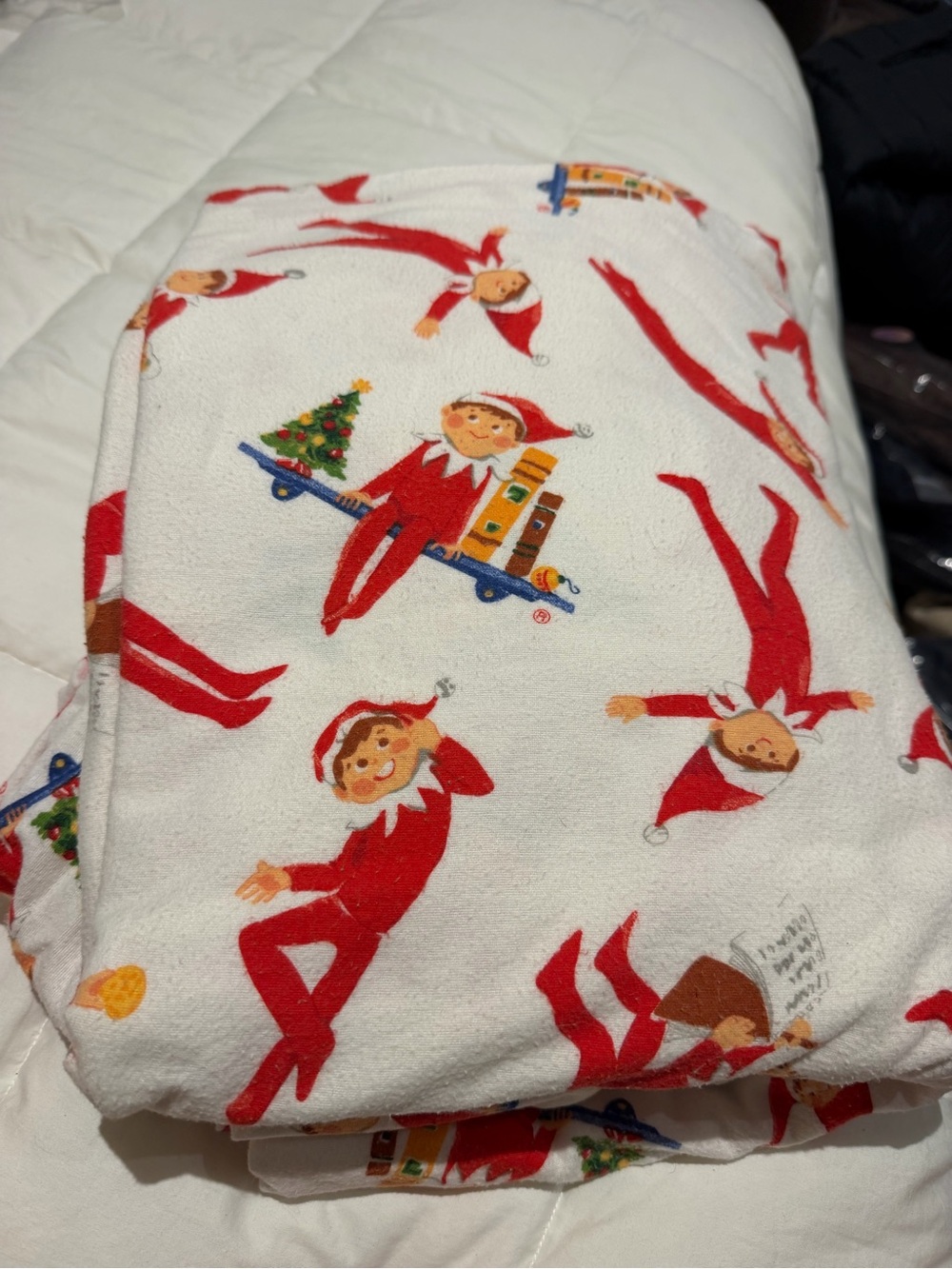 Pottery Barn Kids flannel White and Red The Elf on the Shelf Twin sheet set-